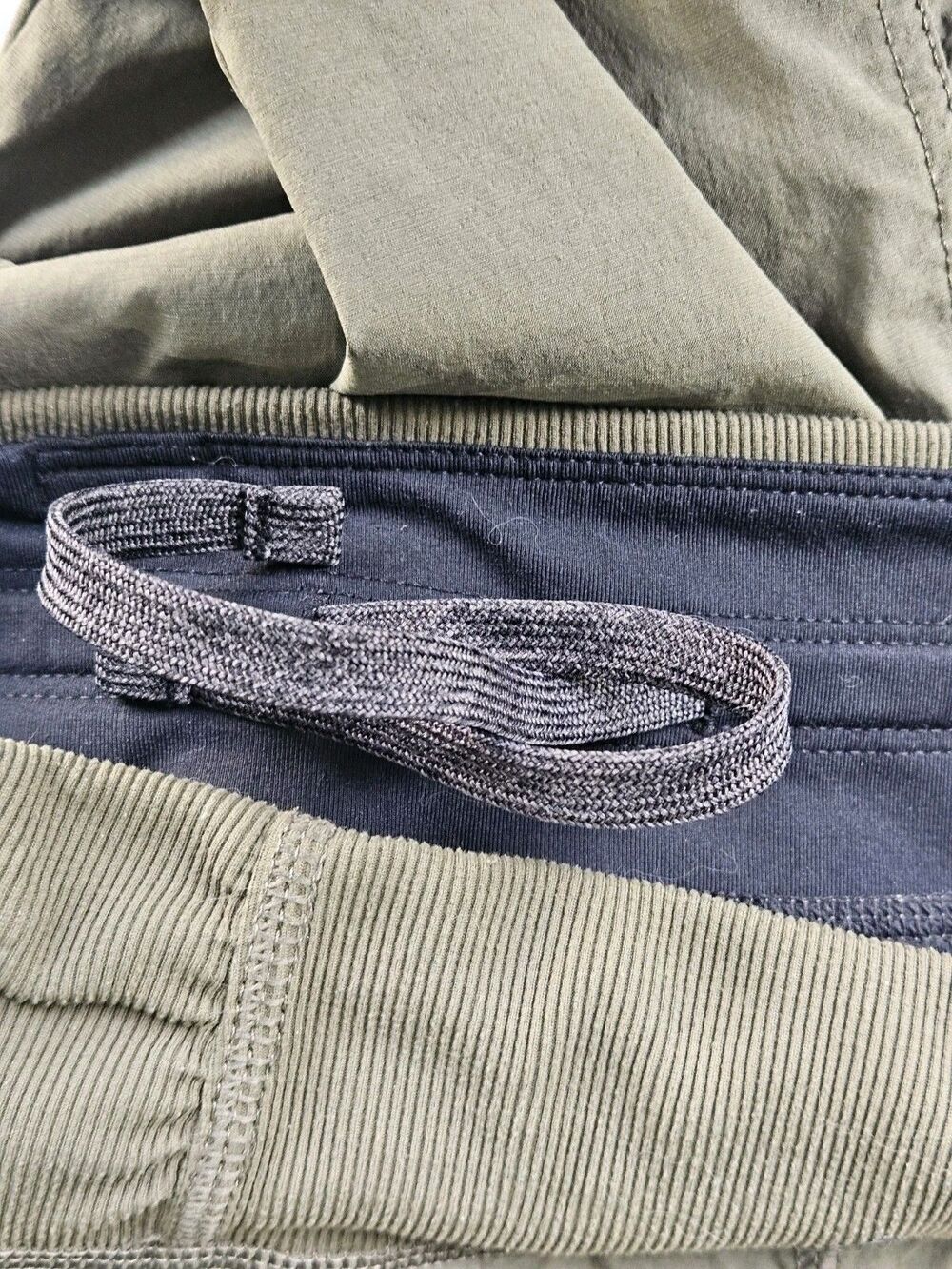 Prana Cropped Hiking Pants Womens Small Olive Green Stretch Outdoor Capris - Picture 8 of 11